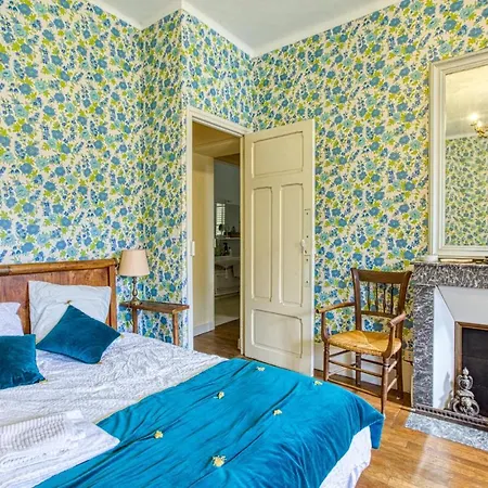 10 Bedroom Stunning In *